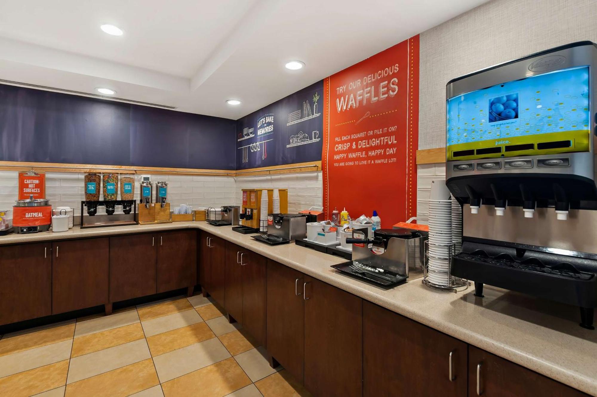 Hampton Inn & Suites Fort Belvoir Alexandria South Exterior foto